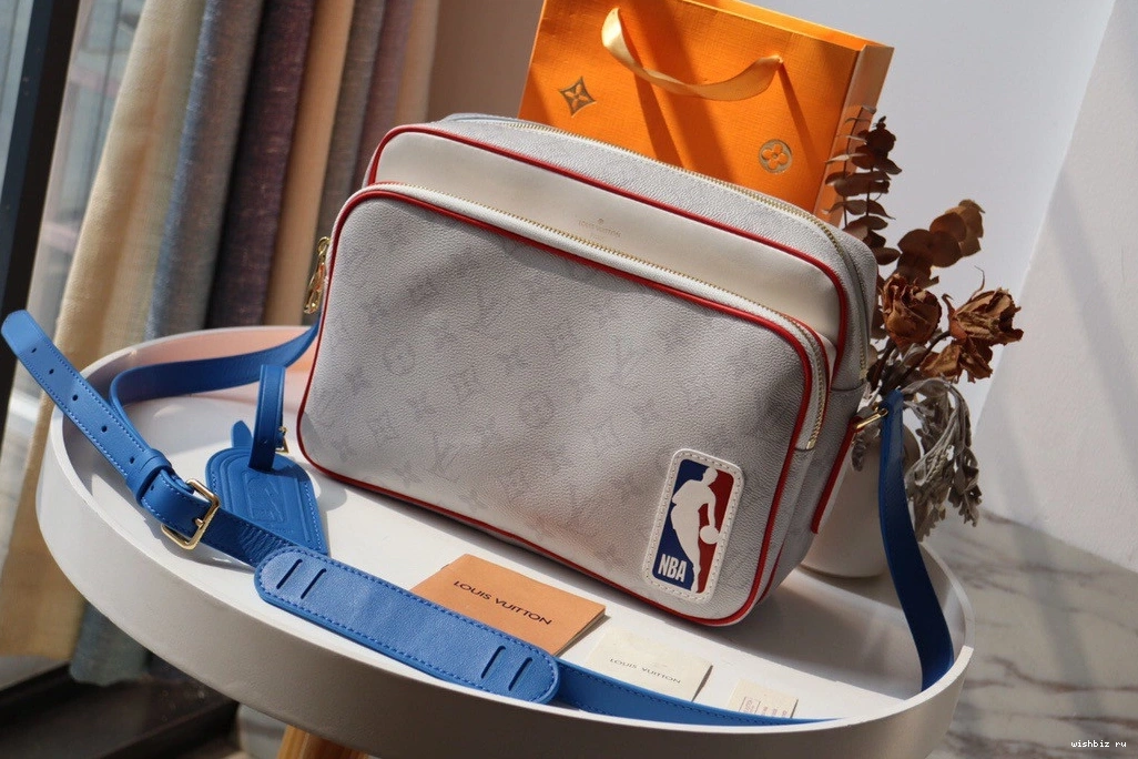 WIS LOUIS MESSENGER VUITTON LVXNBA NIL 0322